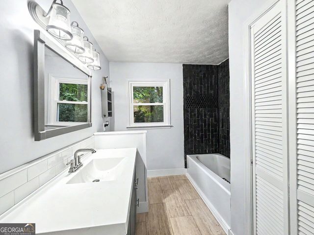 2704 Kozy Court NE, Marietta, GA 30066