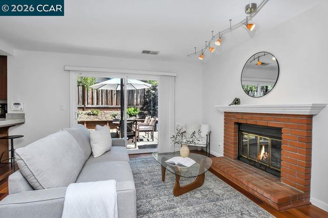 2143 Range Place, Martinez, CA 94553