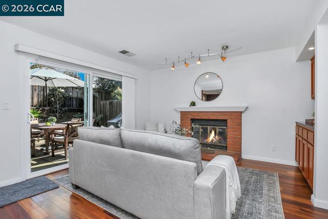 2143 Range Place, Martinez, CA 94553
