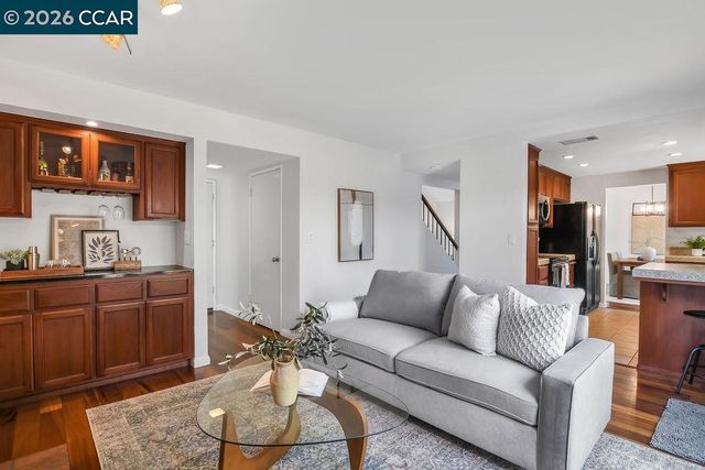 2143 Range Place, Martinez, CA 94553