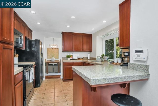 2143 Range Place, Martinez, CA 94553