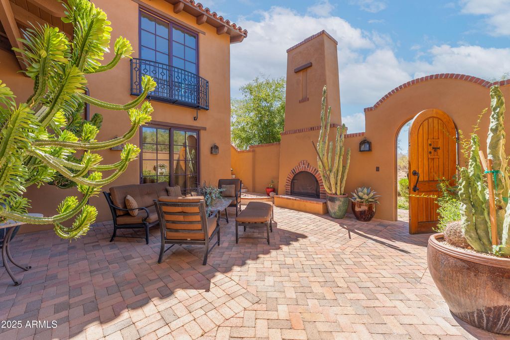 10597 E RISING SUN Drive, Scottsdale, AZ 85262 — photo 4