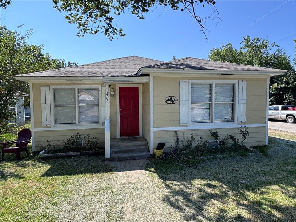 1500 Baker Avenue, Bryan, TX 77803 — exterior