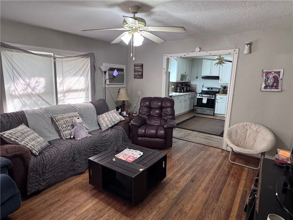 1500 Baker Avenue, Bryan, TX 77803 — photo 3
