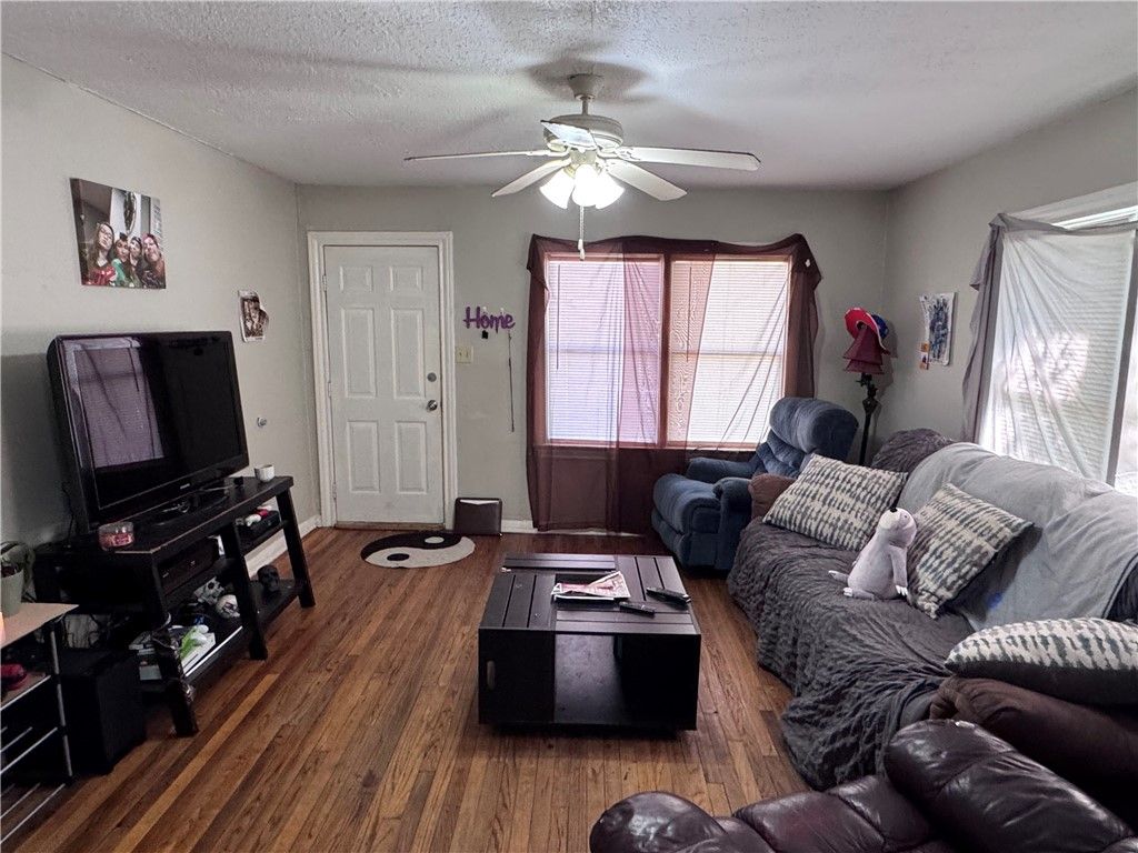 1500 Baker Avenue, Bryan, TX 77803 — photo 4
