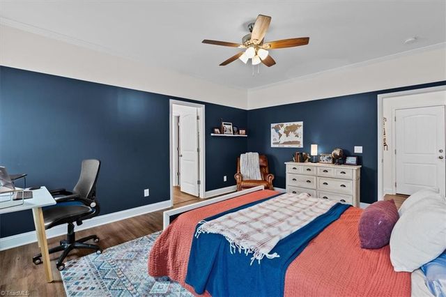 222 Fox Meadow Lane, Winston-salem, NC 27107