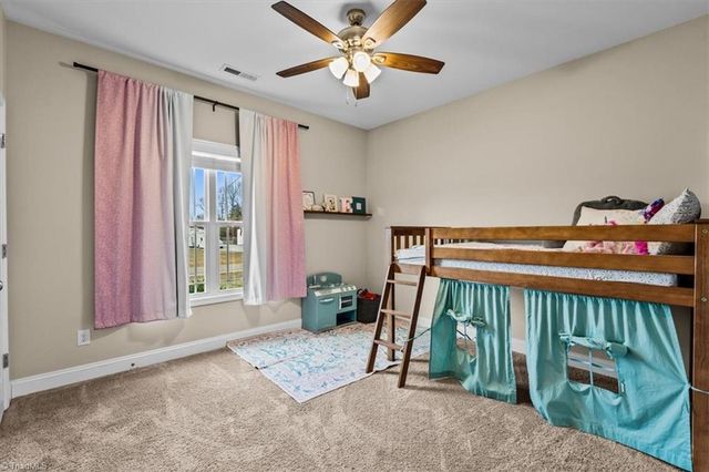 222 Fox Meadow Lane, Winston-salem, NC 27107