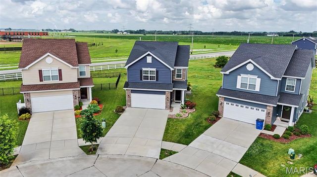 130 Baycrest Court, St Charles, MO 63301