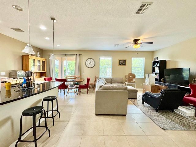 5105 OAKLINE VIEW DRIVE, Lithia, FL 33547