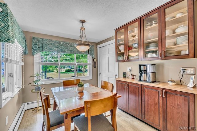 6151 Clarence Lane North, Clarence, NY 14051