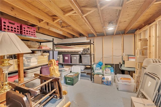 6151 Clarence Lane North, Clarence, NY 14051