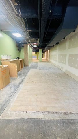 13517 Northern Boulevard Store, Flushing, NY 11354