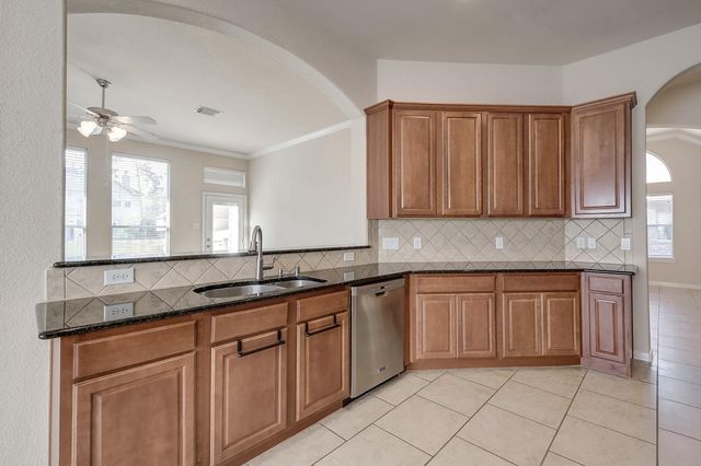 22 Powers Bend Way, The Woodlands, TX 77382