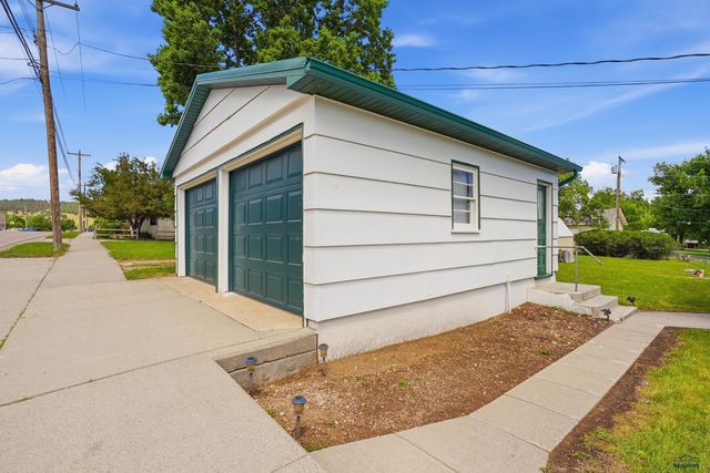1443 WILLARD ST, Sturgis, SD 57785
