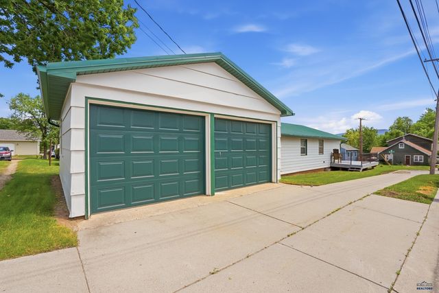 1443 WILLARD ST, Sturgis, SD 57785