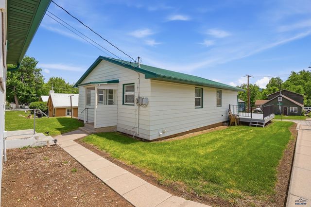 1443 WILLARD ST, Sturgis, SD 57785
