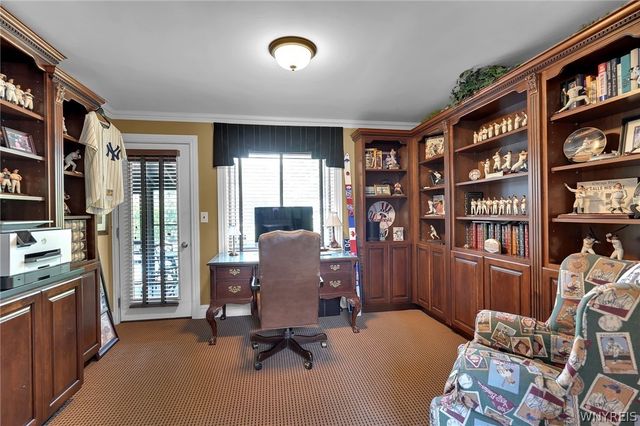 34 Audley End, Amherst, NY 14226