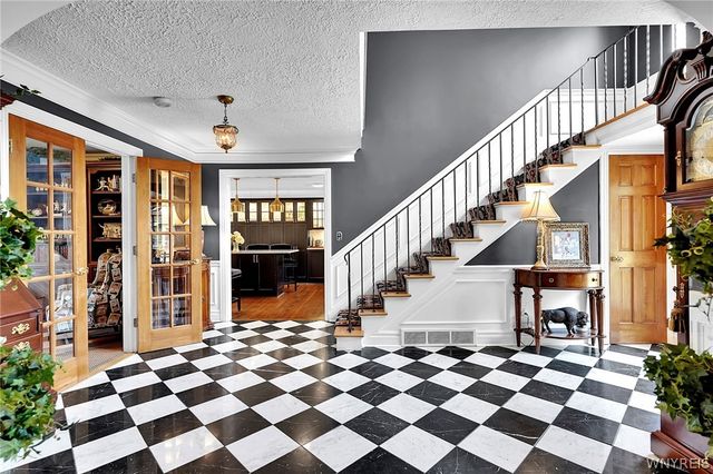 34 Audley End, Amherst, NY 14226