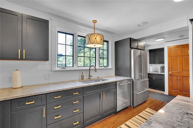 34 Audley End, Amherst, NY 14226