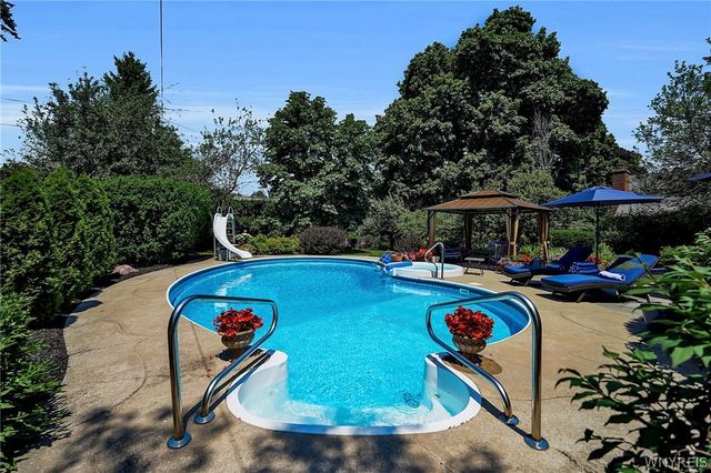 34 Audley End, Amherst, NY 14226