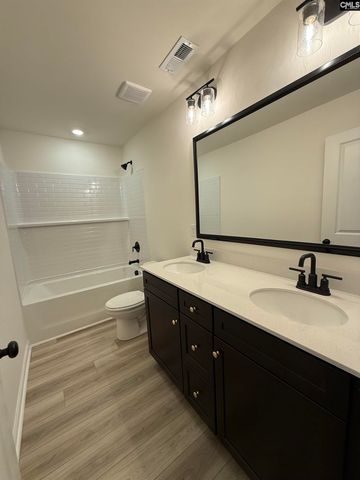 121 Odell Drive, Cayce, SC 29033