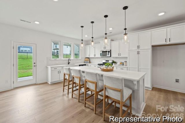 136 Pembroke Way 23, Albemarle, NC 28001