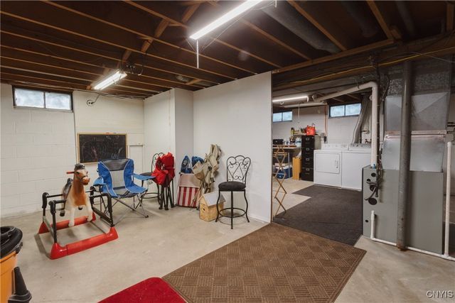 12 Massey Place, Van Buren, NY 13027