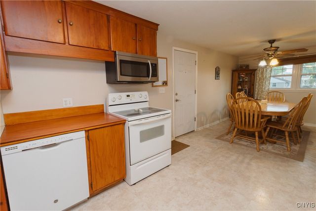 12 Massey Place, Van Buren, NY 13027