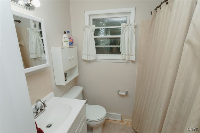 12 Massey Place, Van Buren, NY 13027