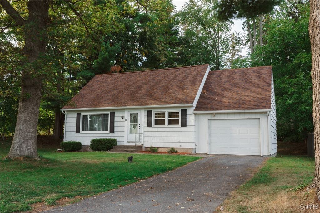 12 Massey Place, Van Buren, NY 13027