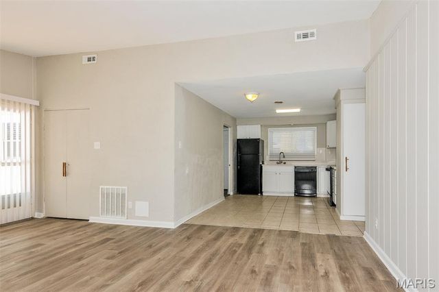 8412 Chalons Court, St Louis, MO 63134