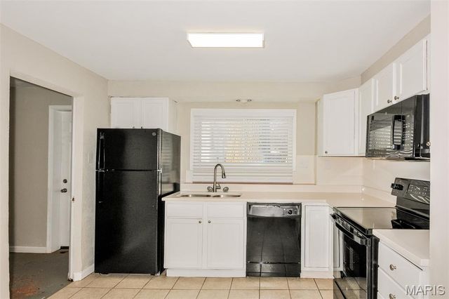 8412 Chalons Court, St Louis, MO 63134