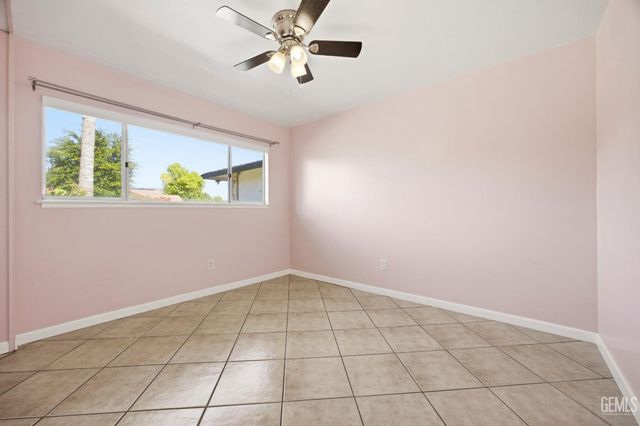 2904 Maywood Drive, Bakersfield, CA 93306
