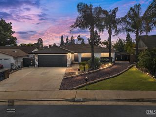 2904 Maywood Drive, Bakersfield, CA 93306