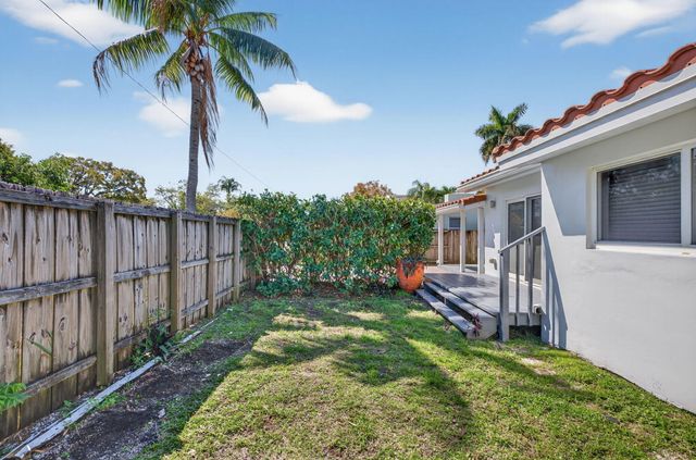 1029 NE 9th Avenue, Fort Lauderdale, FL 33304