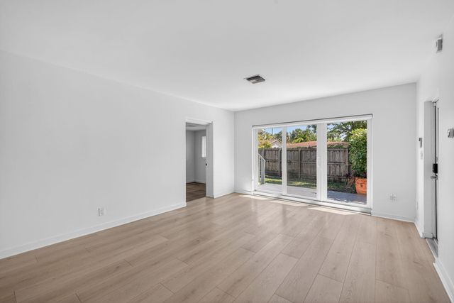 1029 NE 9th Avenue, Fort Lauderdale, FL 33304