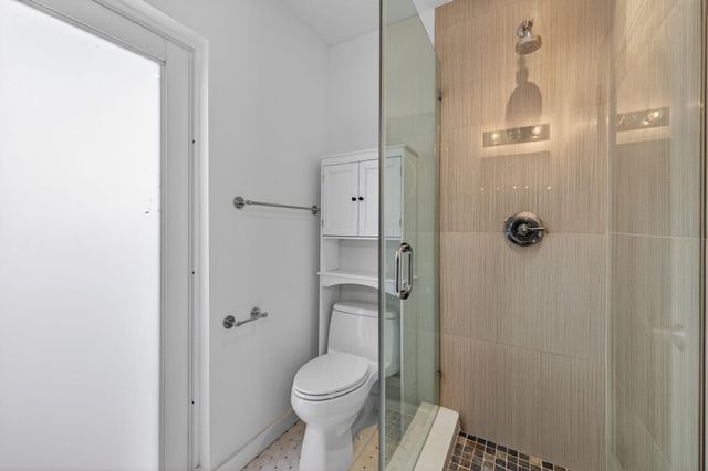 1029 NE 9th Avenue, Fort Lauderdale, FL 33304