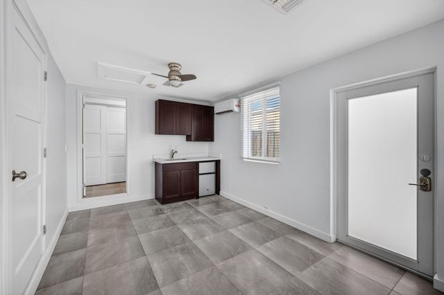 1029 NE 9th Avenue, Fort Lauderdale, FL 33304