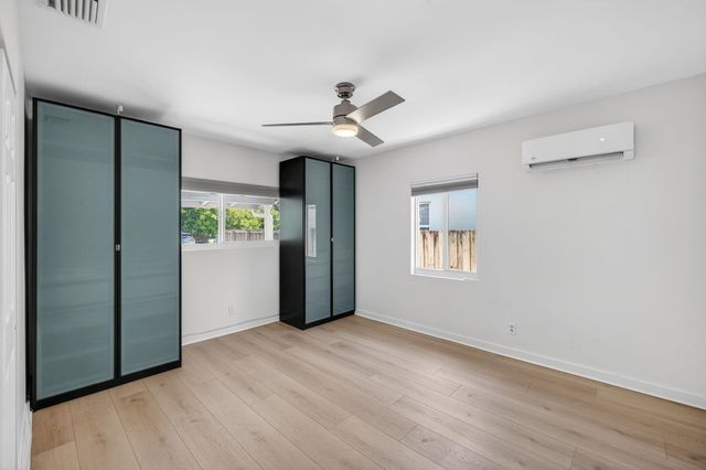 1029 NE 9th Avenue, Fort Lauderdale, FL 33304