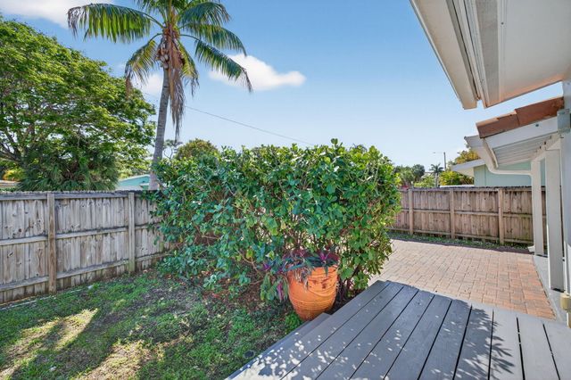 1029 NE 9th Avenue, Fort Lauderdale, FL 33304