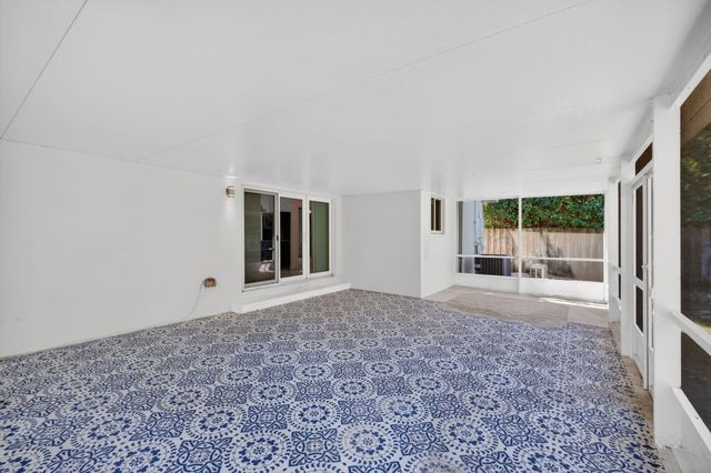 1029 NE 9th Avenue, Fort Lauderdale, FL 33304