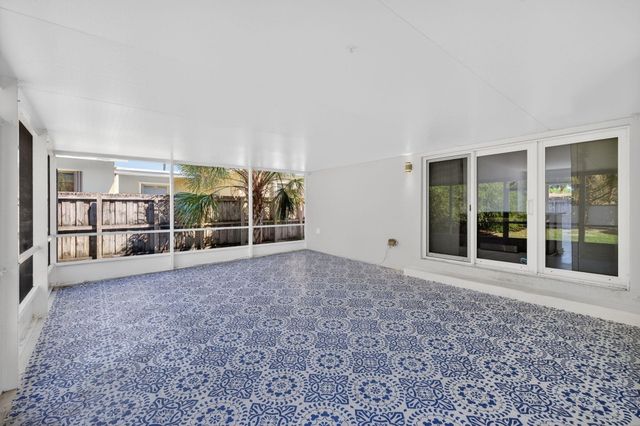 1029 NE 9th Avenue, Fort Lauderdale, FL 33304