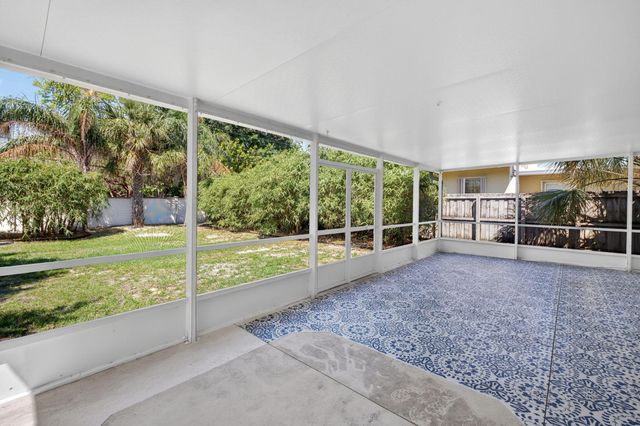 1029 NE 9th Avenue, Fort Lauderdale, FL 33304