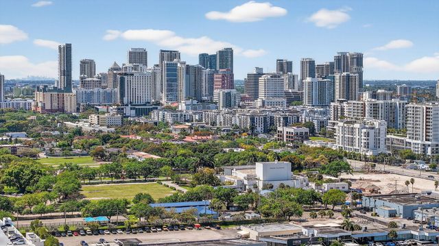 1029 NE 9th Avenue, Fort Lauderdale, FL 33304