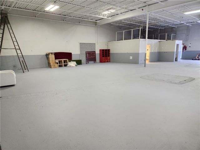 103 Glenham Avenue, Warwick, RI 02886