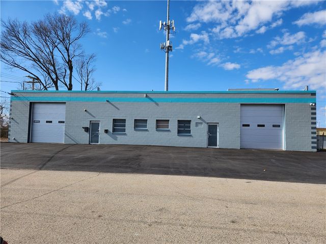 103 Glenham Avenue, Warwick, RI 02886