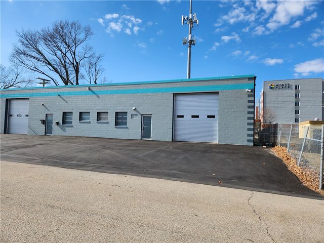 103 Glenham Avenue, Warwick, RI 02886