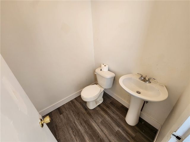 103 Glenham Avenue, Warwick, RI 02886