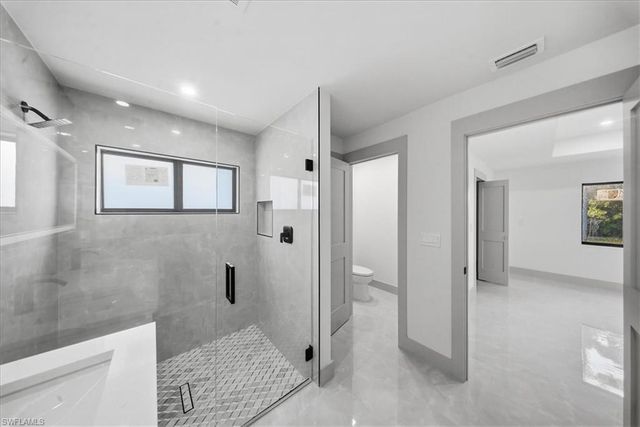 911 Cleveland AVE, Lehigh Acres, FL 33972