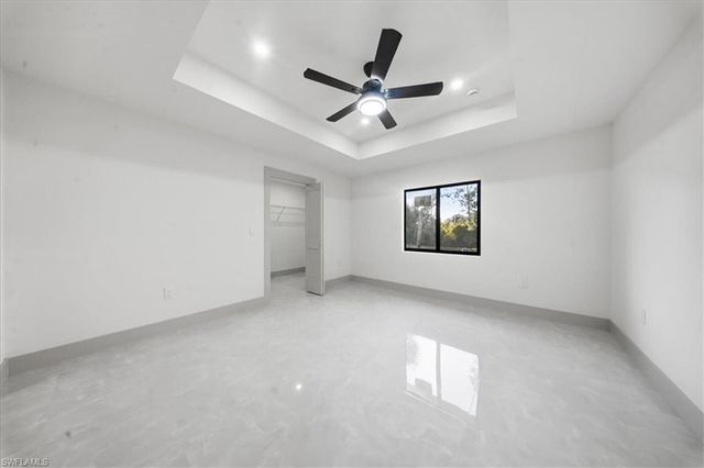 911 Cleveland AVE, Lehigh Acres, FL 33972